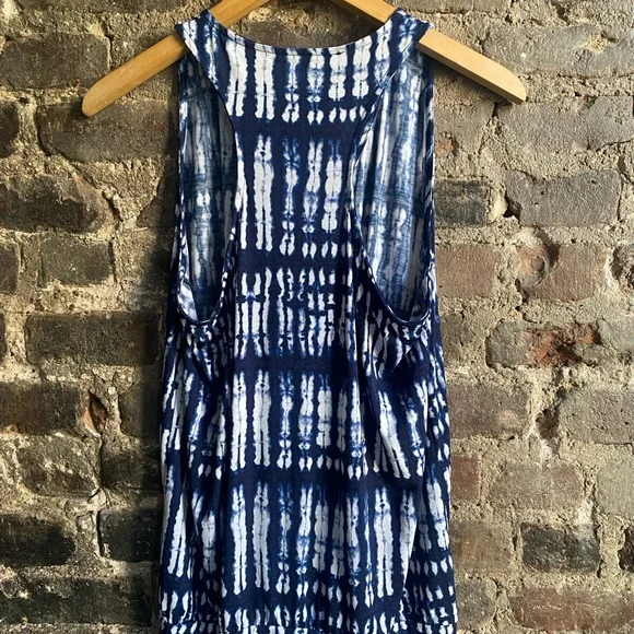 Veronica M Blue and White Tie-Dye Top - Picture 3 of 9